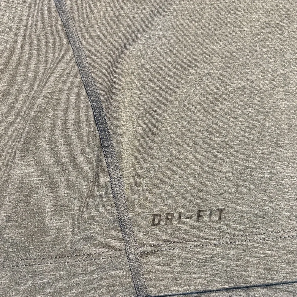 Nike Men's Gray Dri-FIT Tank Top - Picture 3 of 12